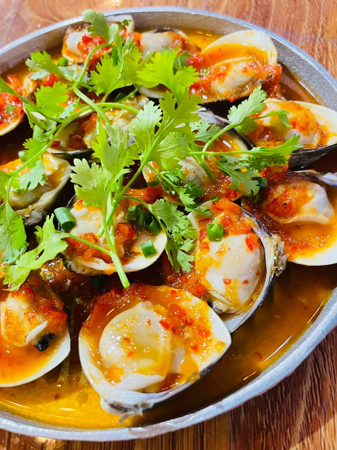Top 9 Nhà hàng và quán nhậu nổi tiếng tại TP. Móng Cái, Quảng Ninh