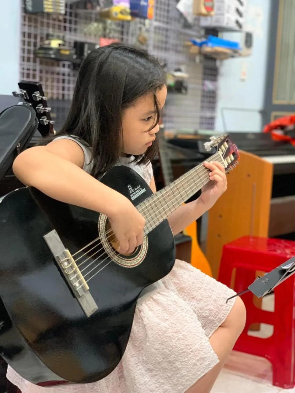 Top 6 Trung tâm dạy đàn guitar xuất sắc tại TP. Buôn Ma Thuột