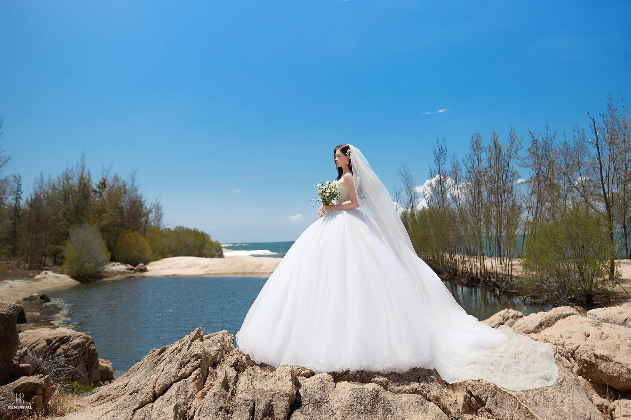 7 Đánh giá nổi bật về trải nghiệm chụp ảnh cưới tại REN Bridal Studio