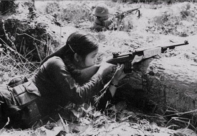 Khám phá 14 đoạn văn, bài văn xuất sắc về cảm nhận nhân vật 'em' qua câu thơ: 'Gương mặt em, bạn bè tôi không biết...' (Ngữ văn 10 - SGK Cánh diều)