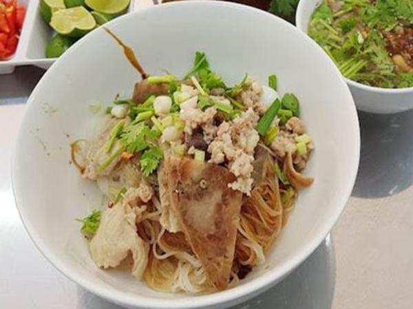 7 Điểm Thưởng Thức Hủ Tiếu Đỉnh Cao Tại Quận 10, TP.HCM