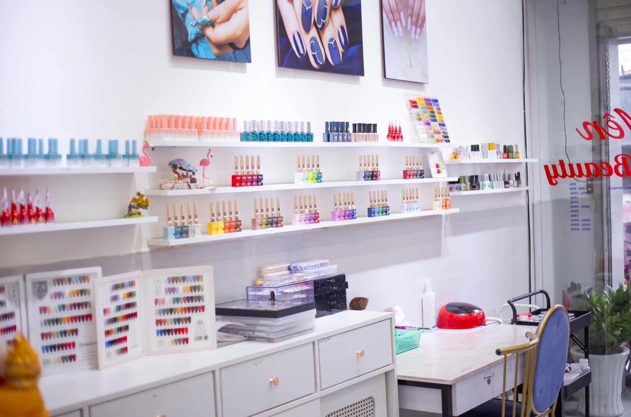5 địa chỉ đào tạo nghề nail chất lượng và uy tín hàng đầu tại Quận 7, TP. HCM