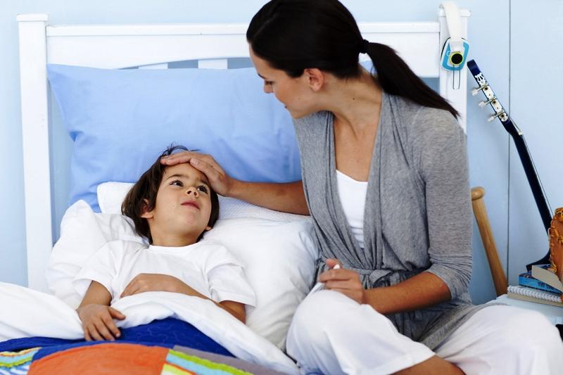 Top 12 Bài văn mẫu cảm động tả mẹ chăm sóc khi con ốm (Dành cho học sinh lớp 5)