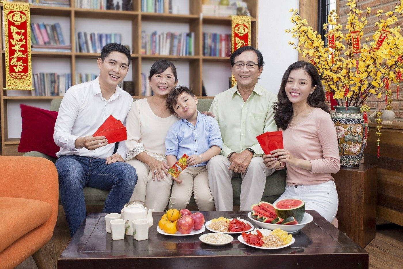 6 Bài thơ lục bát chúc Tết ý nghĩa - Gửi gắm yêu thương đầu xuân