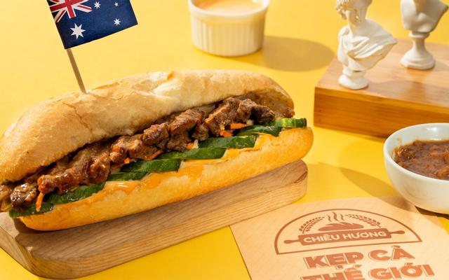 7 Tiệm Bánh Mì Heo Quay Nổi Tiếng Nhất Hà Nội