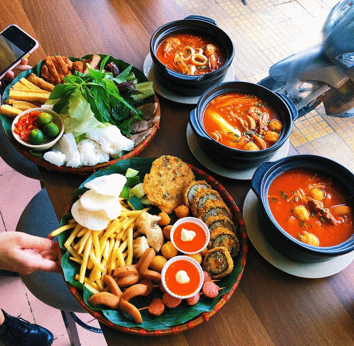Top 10 Quán Ăn Vặt Ngon Và Được Yêu Thích Nhất Tại Đà Lạt