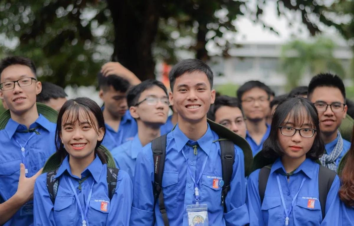 10 Áng thơ hay nhất viết về ngày 26/3 - Kỷ niệm thành lập Đoàn Thanh niên Cộng sản Hồ Chí Minh