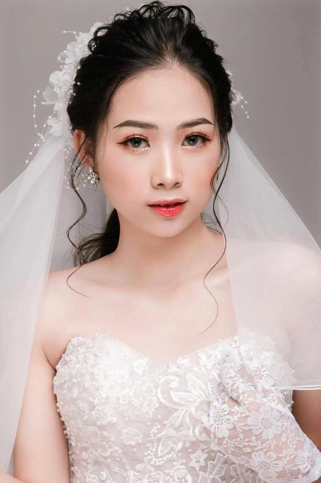 Top 5 địa chỉ trang điểm cô dâu ấn tượng nhất tại Đạ Huoai, Lâm Đồng