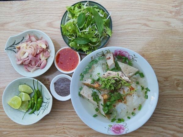 Top 8 địa điểm ăn sáng đậm vị không thể bỏ qua tại Quận Tân Phú, TP.HCM