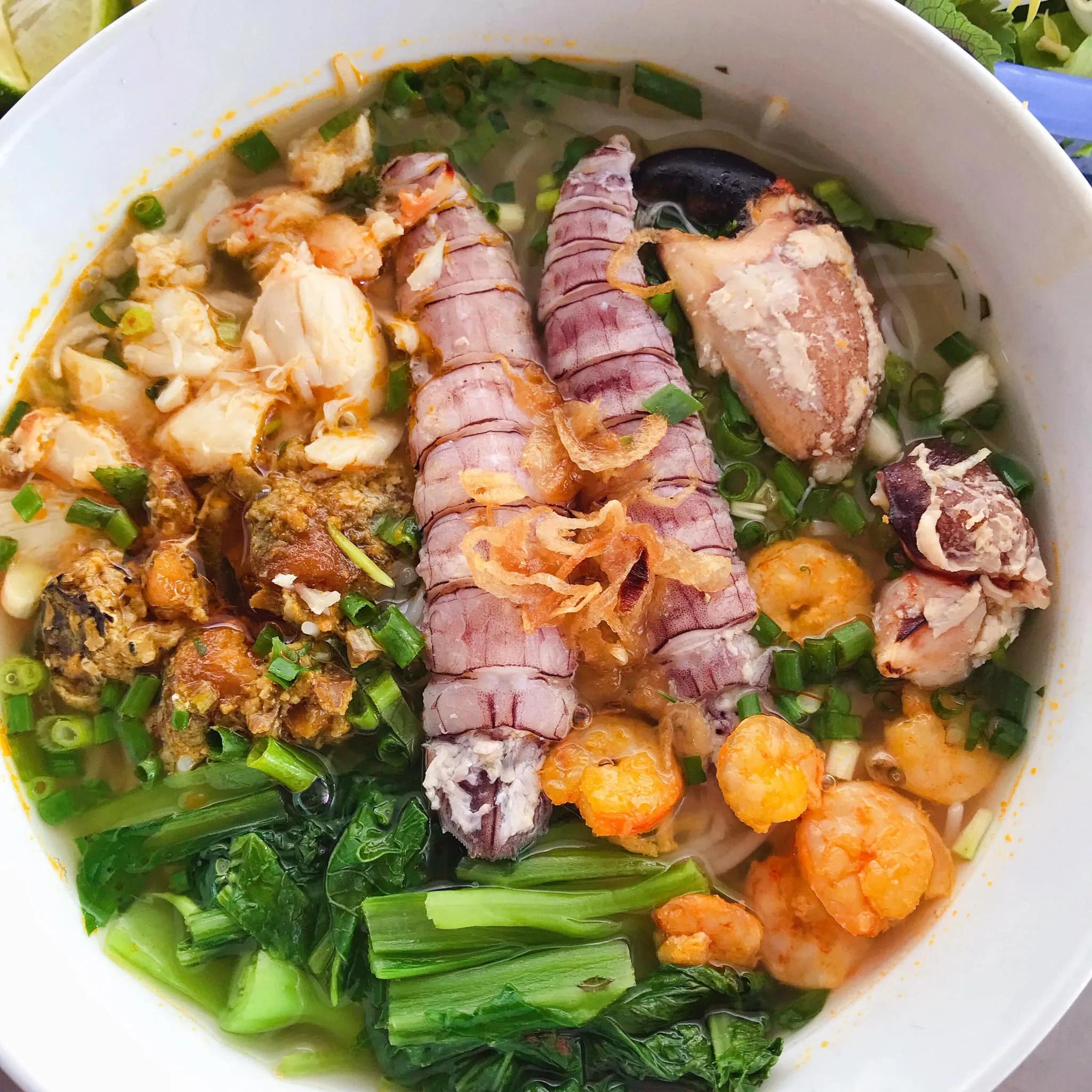 7 điểm đến ăn sáng không thể bỏ qua tại Hạ Long - Hương vị đặc trưng, chất lượng đỉnh cao