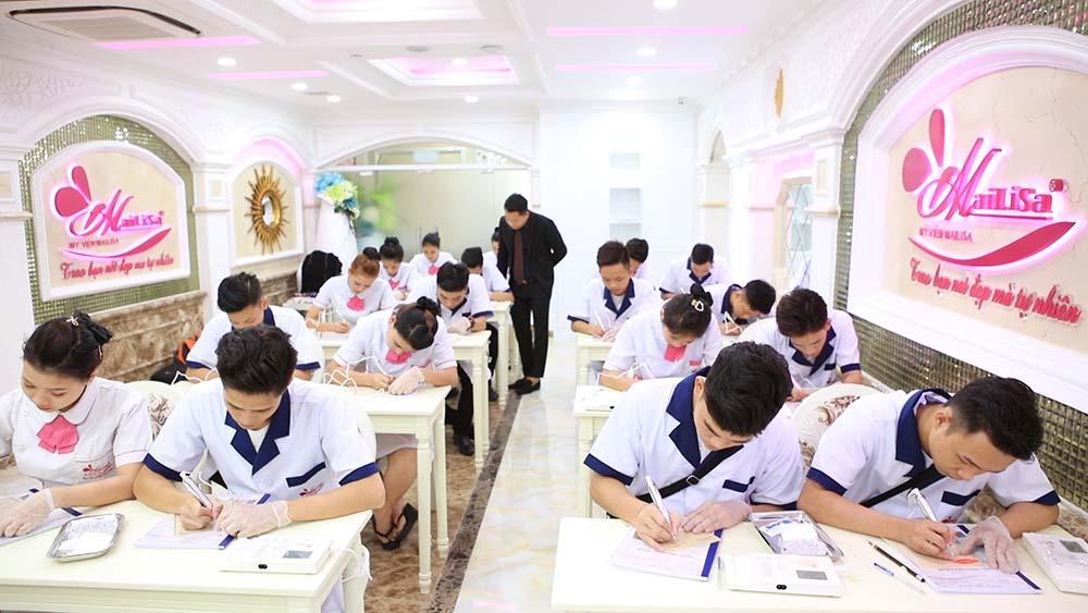 Top 10 địa chỉ đào tạo chuyên nghiệp ngành chăm sóc da chất lượng nhất tại TP.HCM