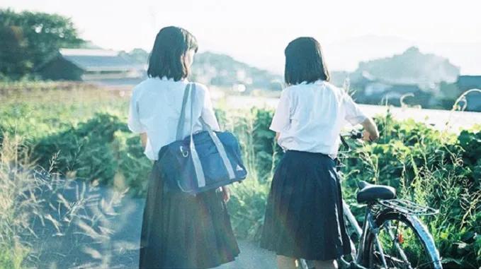 Top 11 Bài văn mẫu xúc động về tình bạn thân thiết (dành cho học sinh lớp 7)