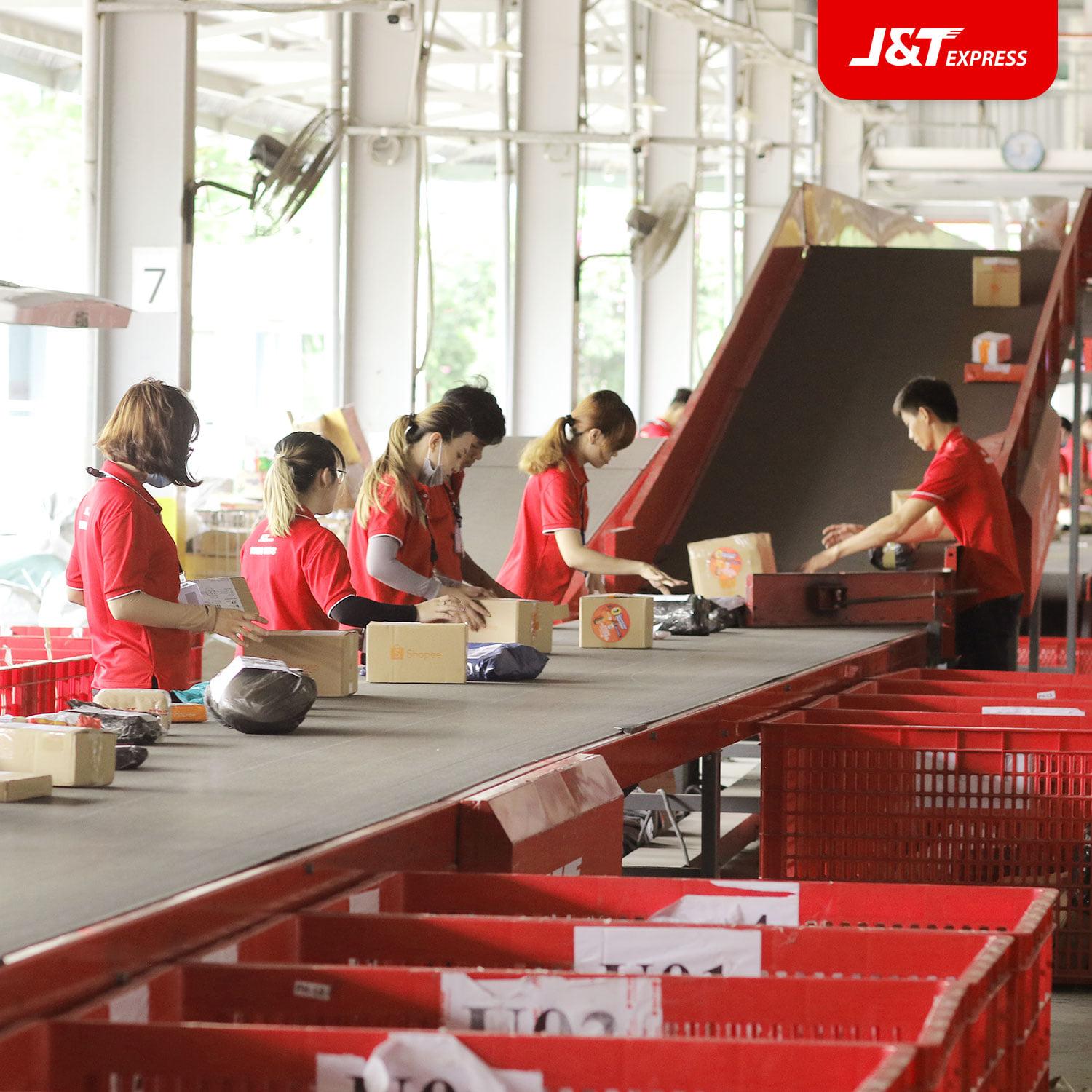 9 Dịch vụ chuyển phát nhanh đáng tin cậy hàng đầu tại TP.HCM
