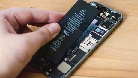 Thay Pin iPhone 5 & 5s: Giải pháp tối ưu khi pin chai hoặc hỏng