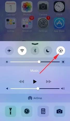 Hướng dẫn cách tắt chế độ xoay màn hình trên iPhone 6 và iPhone 6 Plus, giúp bạn kiểm soát việc hiển thị màn hình một cách dễ dàng hơn.