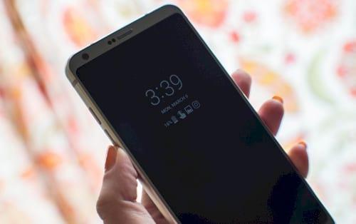 Cách bật chế độ Always On trên LG G6, cho phép màn hình luôn hiển thị thông tin mà không cần mở khóa.
