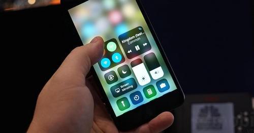Cách sử dụng pin iPhone đúng cách để duy trì hiệu suất lâu dài và ngăn ngừa tình trạng chai pin.