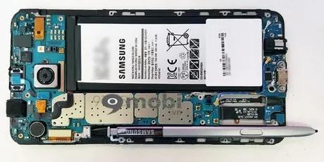 Cách xử lý khi bút cảm ứng SPen bị kẹt trong Samsung Galaxy Note 5?