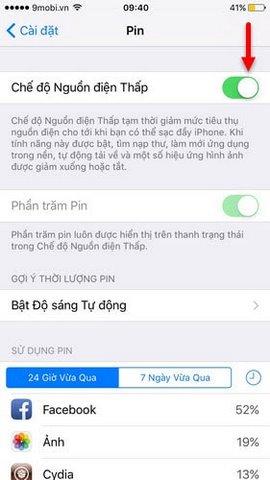 Vì sao biểu tượng pin iPhone lại ngả sang màu vàng?