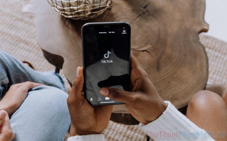 Hướng dẫn thêm chữ vào video TikTok một cách dễ dàng