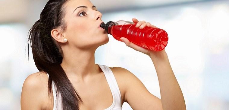 Bí quyết sử dụng nước tăng lực an toàn - Bảo vệ sức khỏe tối ưu
