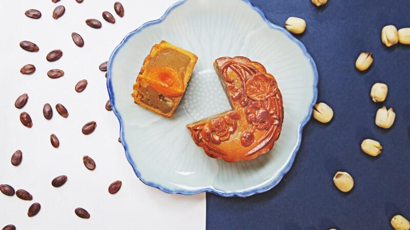 Chiếc bánh trung thu này đã làm nên điều không tưởng: khiến nàng IT khó tính nhất cũng phải xiêu lòng trước hương vị ngọt ngào.