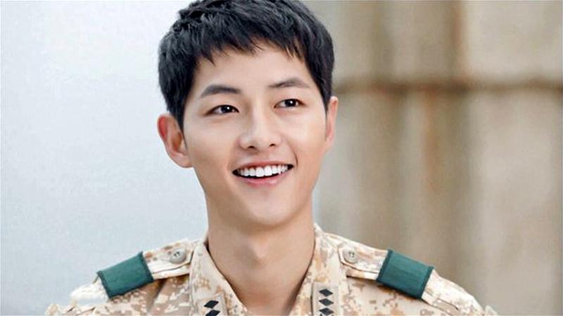 Khám phá 6 kiểu tóc thu hút, ấn tượng của Song Joong Ki