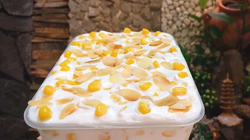 Khám phá ngay công thức làm bánh bông lan kem bắp mát lạnh, một món ăn vặt tuyệt vời không thể bỏ qua.