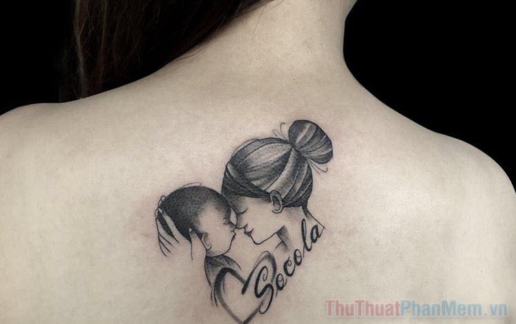 Những hình xăm mẹ bồng con sau lưng đẹp nhất, thể hiện tình mẫu tử thiêng liêng và sâu sắc.