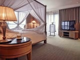 Phòng khách sạn Tổng thống Pháp nghỉ ở TP HCM năm 2023