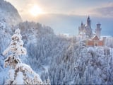 10 lâu đài tuyết đẹp như trong thần thoại năm 2023