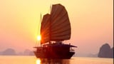 Vịnh Hạ Long “ bức tranh “ tuyệt đẹp của Việt Nam năm 2024