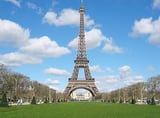 Paris năm 2023