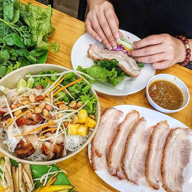 15 món ăn chơi nhất định phải thử khi đi du lịch Đà Nẵng