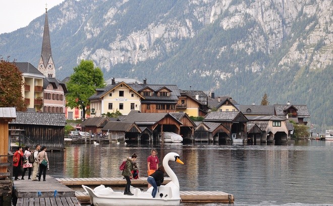 Hallstatt – thị trấn bên hồ đẹp nhất thế giới