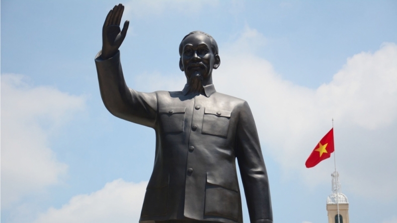Sài Gòn vui mừng khánh thành tượng đài chủ tịch Hồ Chí Minh