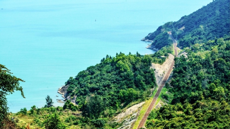 Vịnh Vũng Rô đẹp mê hồn giữa đất Phú Yên