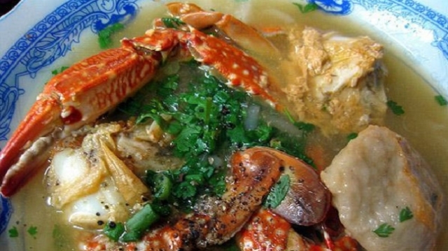 Điểm danh bánh canh hải sản ở Sài Gòn