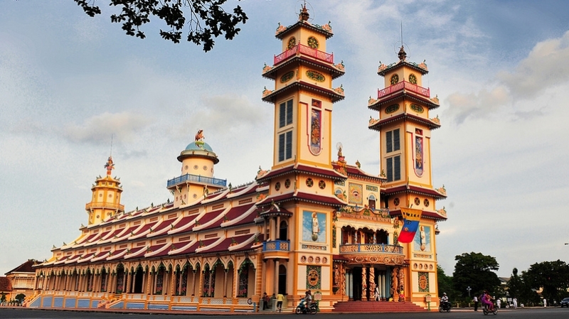 Những đền đài ấn tượng của Việt Nam