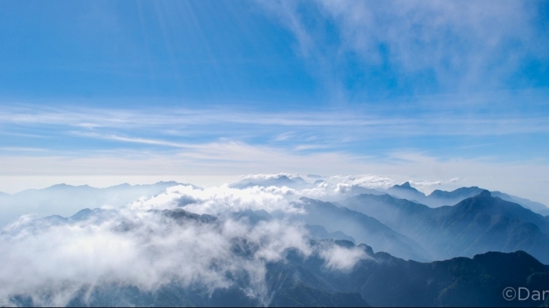 Khám phá 10 đỉnh núi cao nhất Việt Nam - Kỳ 1