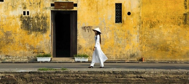 Bí mật của những ngôi nhà sơn màu vàng ở Việt Nam