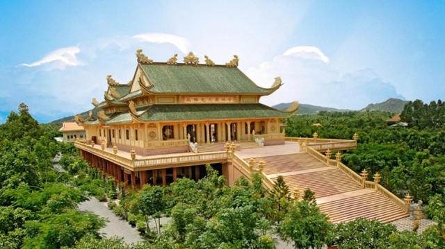 Chiêm bái Đại Tòng Lâm - ngôi chùa có chính điện lớn nhất Việt Nam