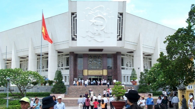 Bảo tàng Hồ Chí Minh Hà Nội