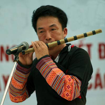 Âm điệu sáo H’Mông