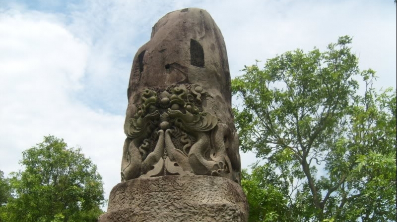 Bí ẩn cột đá Chùa Dạm ở Bắc Ninh