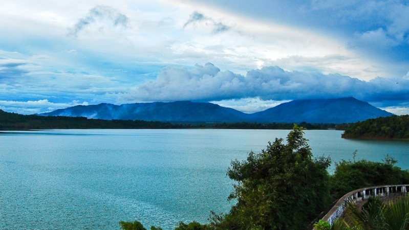 Biển hồ Tơ Nưng