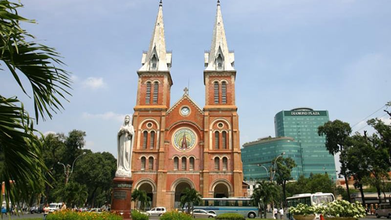 Tuyệt tác kiến trúc Nhà thờ Đức Bà - Sài Gòn