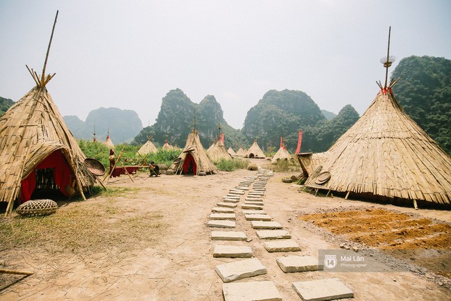 Cuối cùng cũng phục dựng xong, giờ tới Ninh Bình nhất định phải ghé làng thổ dân trong phim Kong!