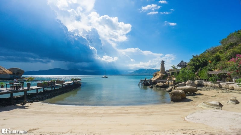Top 7 khu nghỉ dưỡng có view đẹp nhất Việt Nam