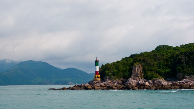 10 đảo ngọc đẹp nhất của Việt Nam